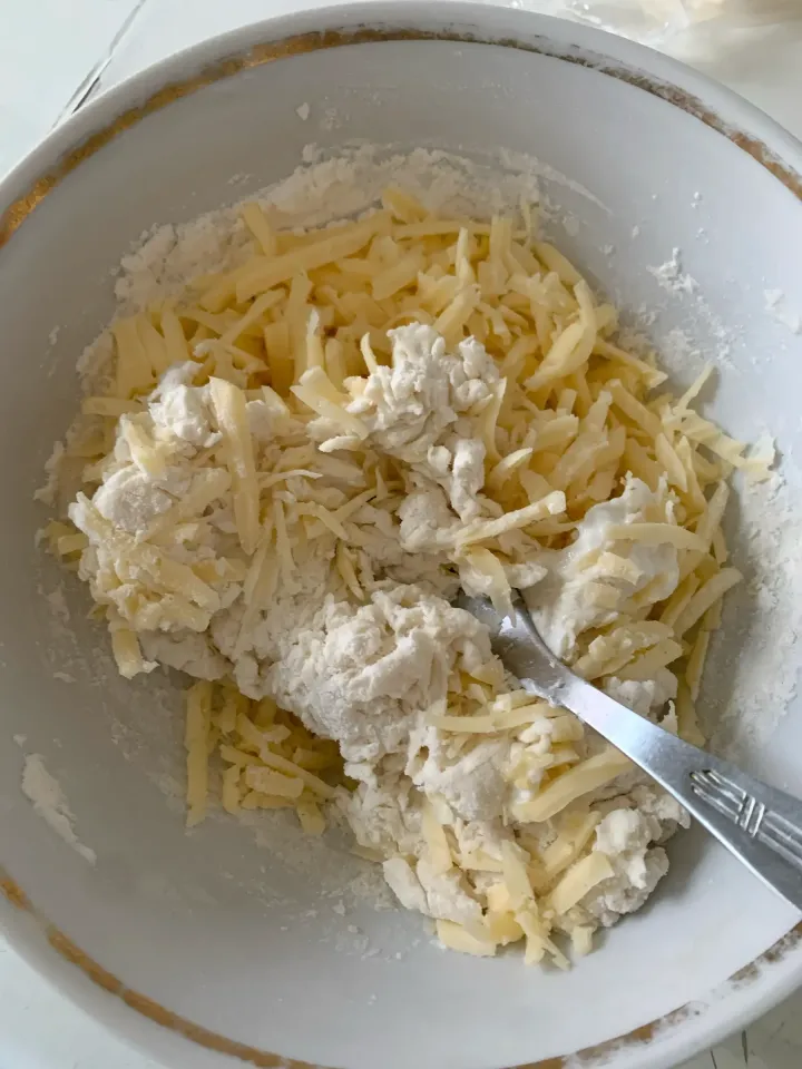 сырные лепешки рецепт