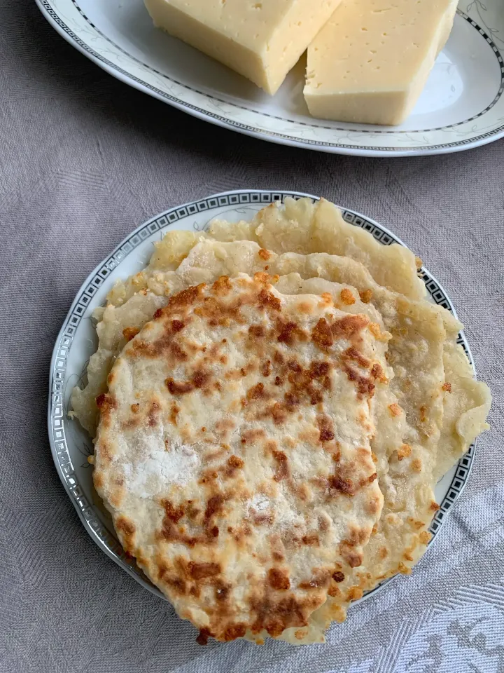 сырные лепешки рецепт